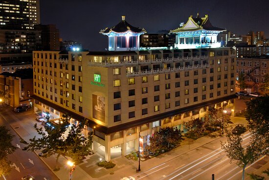 holiday-inn-montreal.jpg